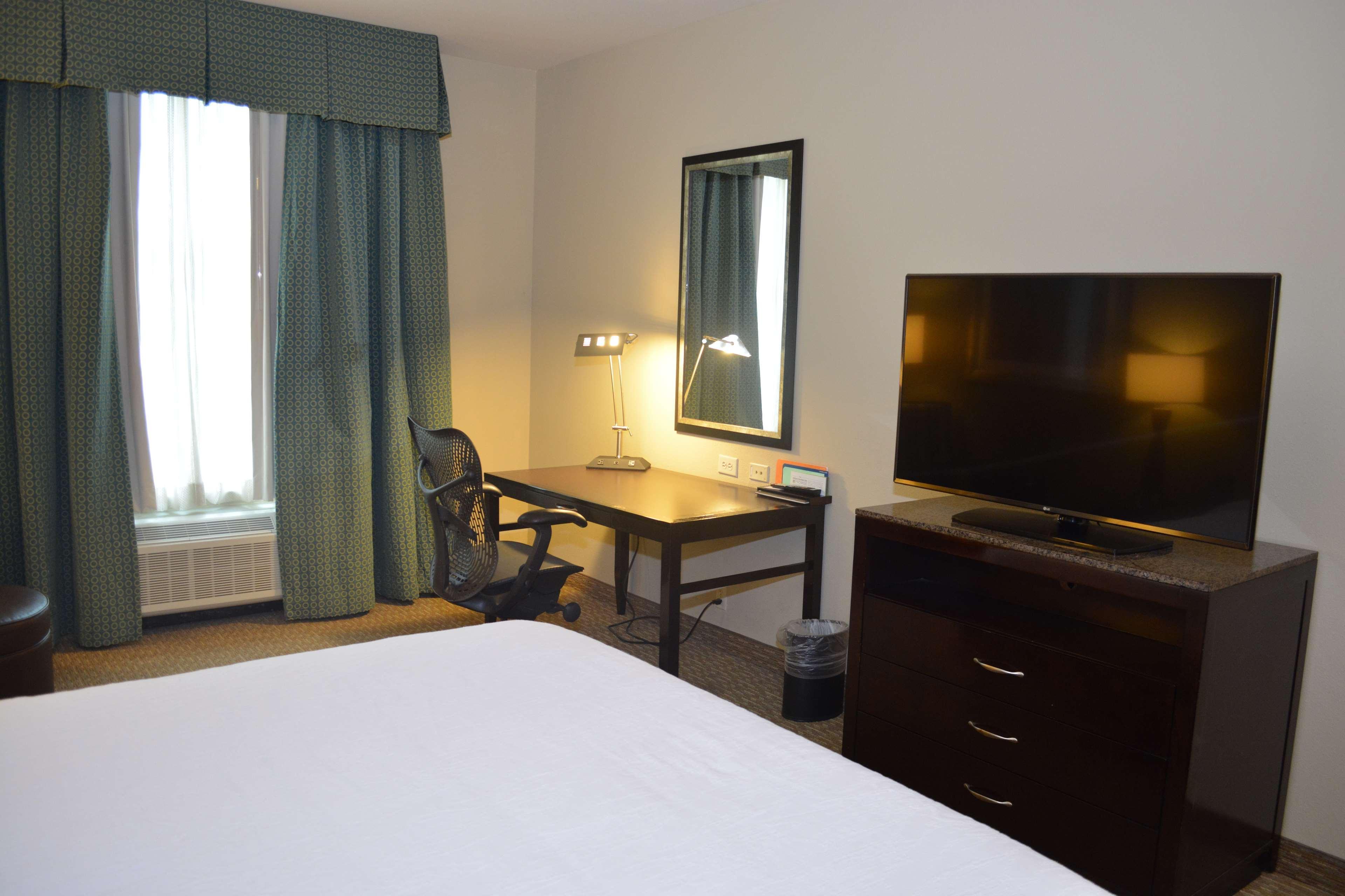 Hilton Garden Inn Houston-Pearland Exterior photo